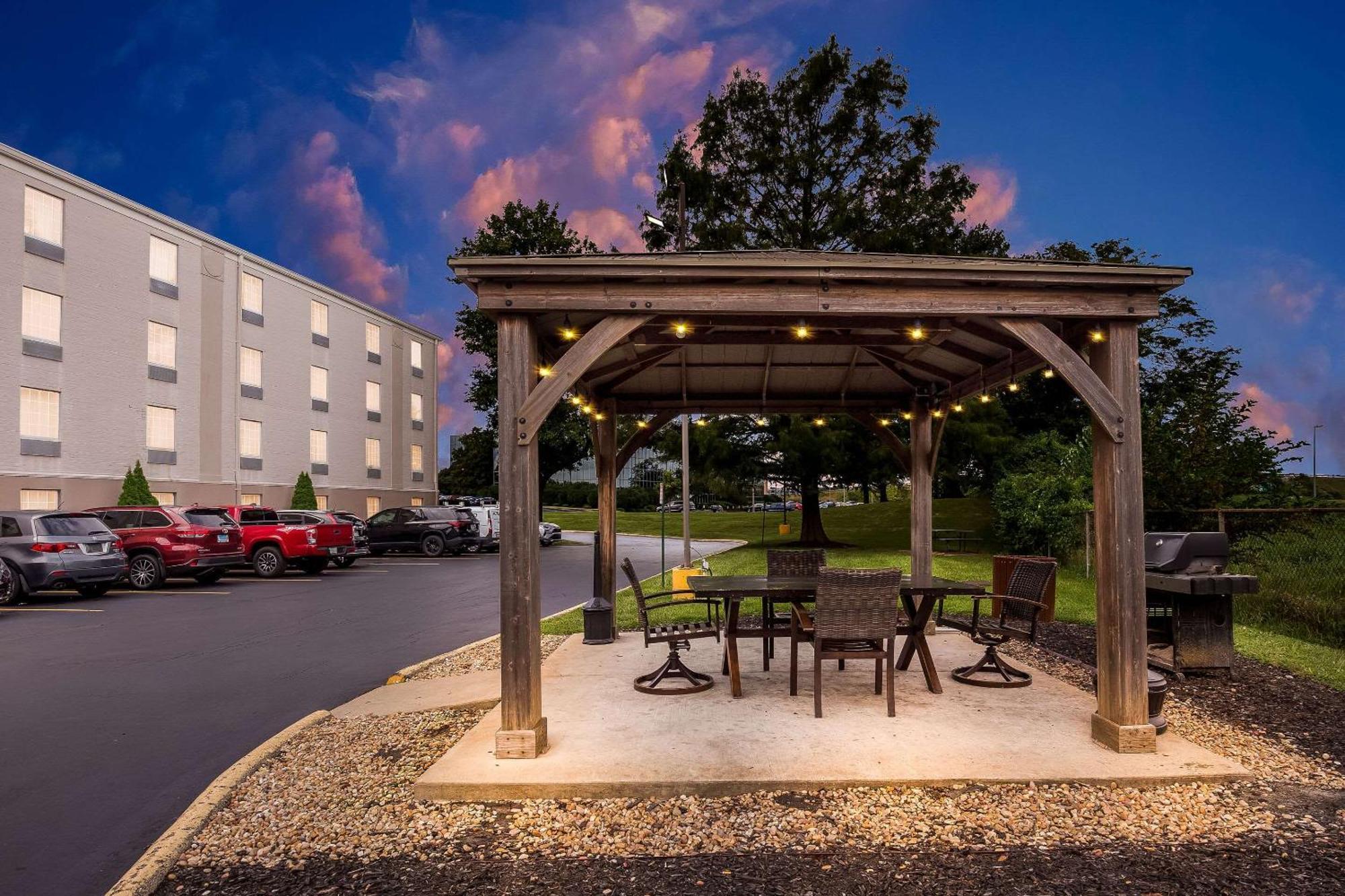 Comfort Inn St Louis - Westport Event Center Maryland Heights Dış mekan fotoğraf